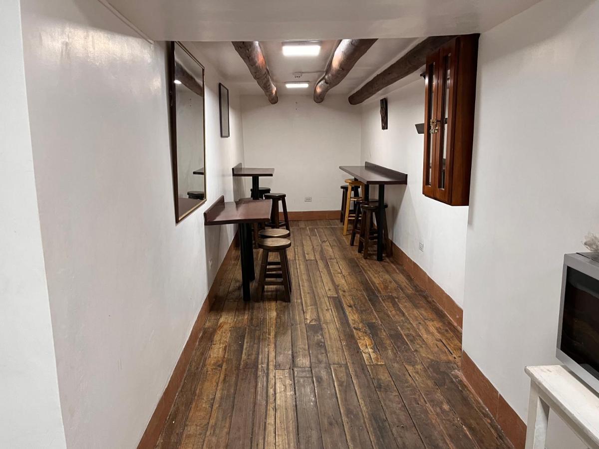 Hostal Benalcazar Quito Extérieur photo