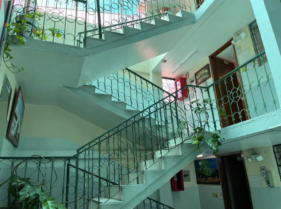 Hostal Benalcazar Quito Extérieur photo